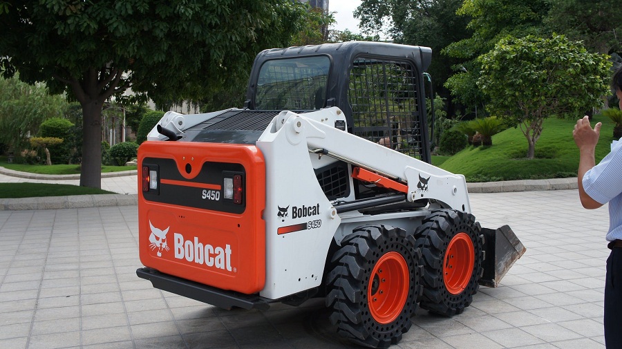 Xe xúc lật đa năng Bobcat S450 (2014)